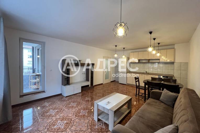 Тристаен апартамент, София, Банишора, 677974, Снимка 1