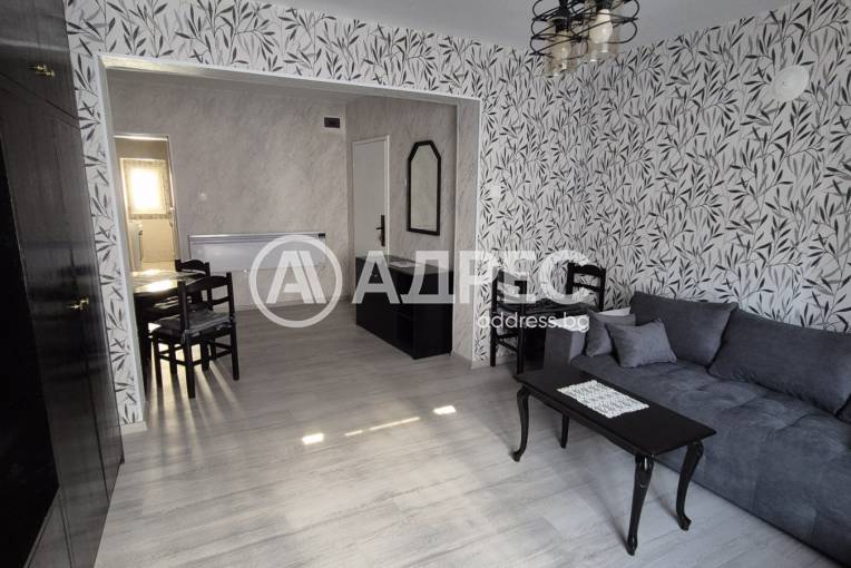 Двустаен апартамент, София, Гео Милев, 679974, Снимка 1