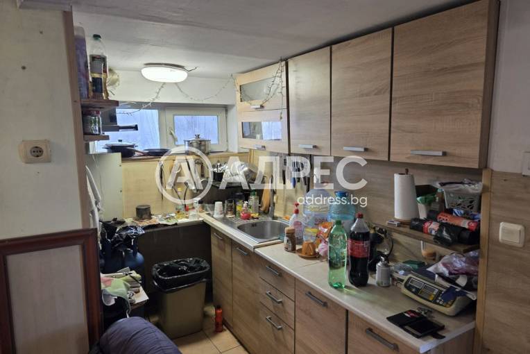 Етаж от къща, Варна, Автогара, 685974, Снимка 2