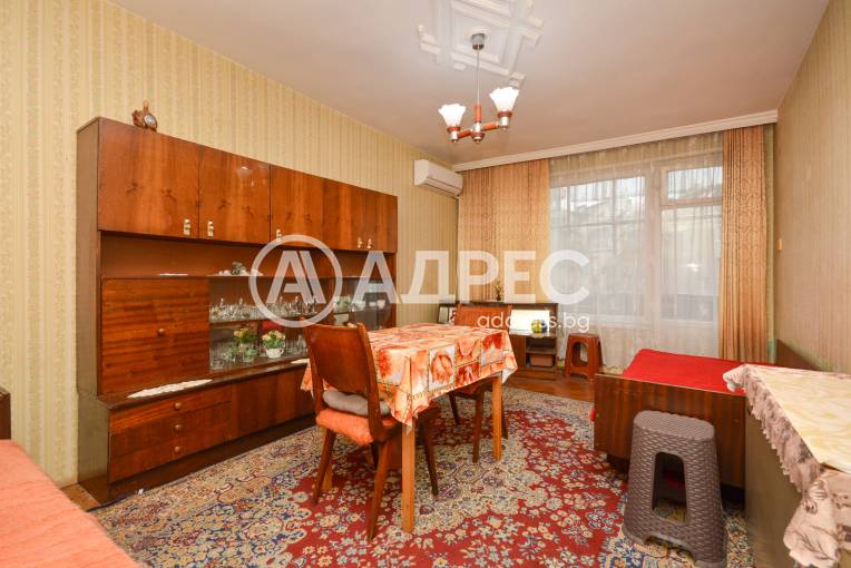 Тристаен апартамент, Бургас, Лазур, 689974, Снимка 1