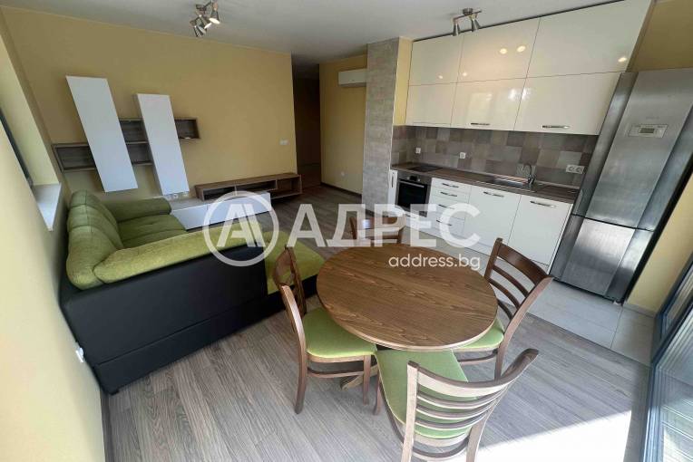 Тристаен апартамент, София, Изгрев, 666976, Снимка 1