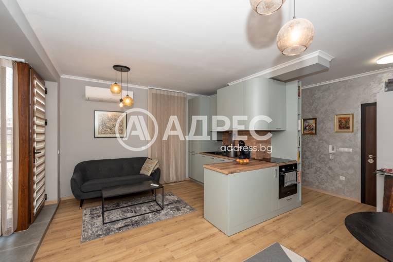 Тристаен апартамент, Пловдив, Кършияка, 695977, Снимка 1