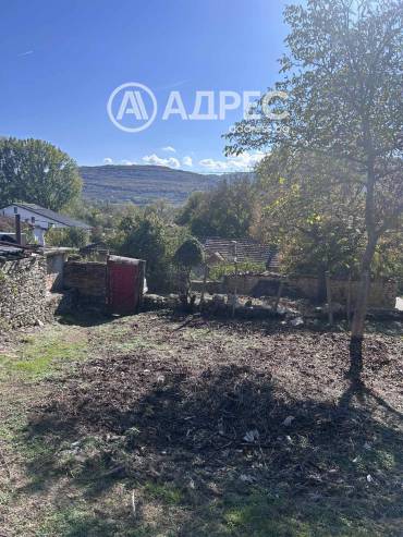 Къща/Вила, Леденик, 672979, Снимка 1