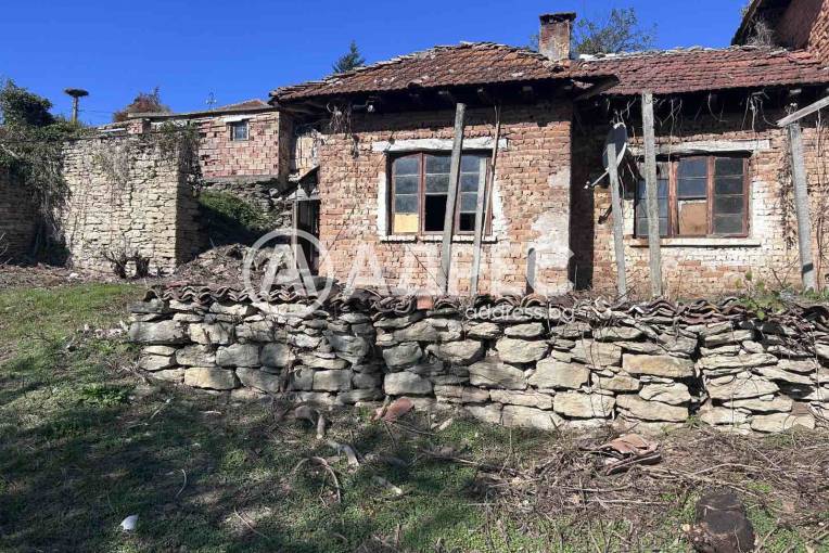 Къща/Вила, Леденик, 672979, Снимка 3