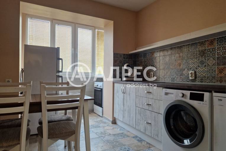 Тристаен апартамент, Русе, Широк център, 498980, Снимка 2