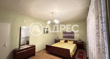 Многостаен апартамент, Попово, 674983, Снимка 1