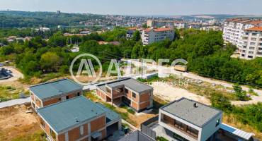 Къща/Вила, Плевен, Кайлъка, 658986, Снимка 3