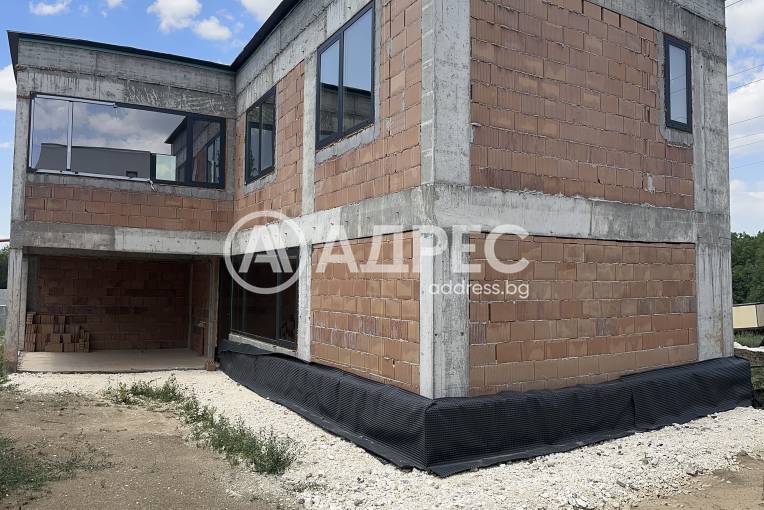 Къща/Вила, Плевен, Кайлъка, 658986, Снимка 1