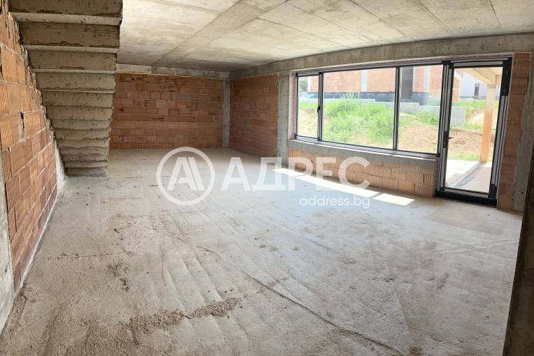 Къща/Вила, Плевен, Кайлъка, 658986, Снимка 2