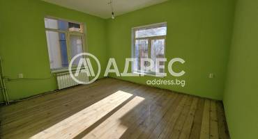 Тристаен апартамент, София, Център, 681986, Снимка 1