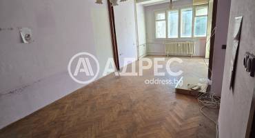 Тристаен апартамент, Плевен, Идеален център, 663987, Снимка 1