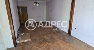 Тристаен апартамент, Плевен, Идеален център, 663987, Снимка 2