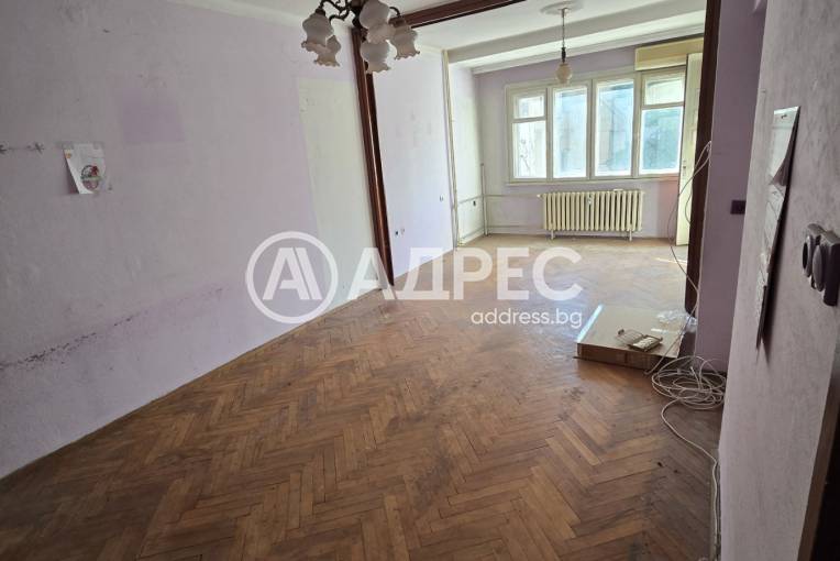 Тристаен апартамент, Плевен, Идеален център, 663987, Снимка 1