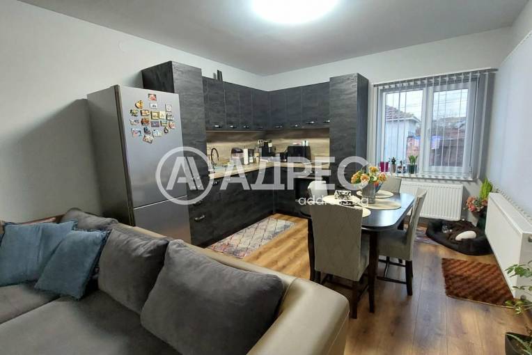 Къща/Вила, Ямбол, Каргон, 688990, Снимка 1