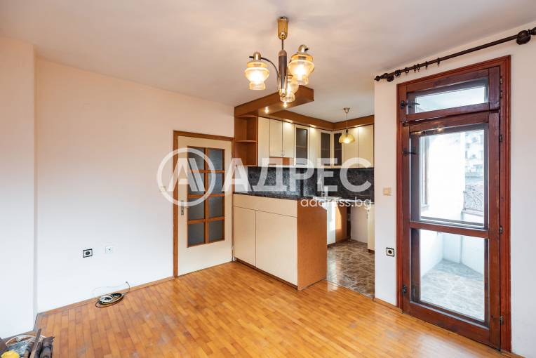 Двустаен апартамент, Варна, Колхозен пазар, 683994, Снимка 8