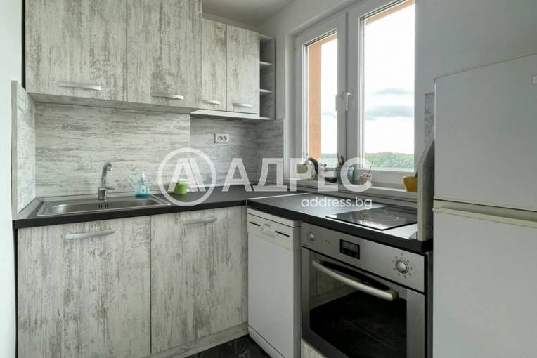 Тристаен апартамент, Русе, Център, 655995, Снимка 1