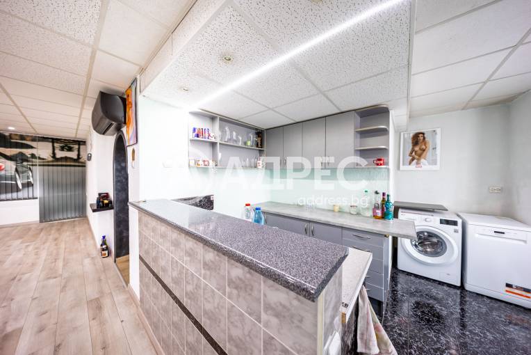 Тристаен апартамент, Плевен, Идеален център, 679996, Снимка 1