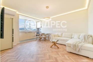 Тристаен апартамент, Пловдив, Широк център, 700999