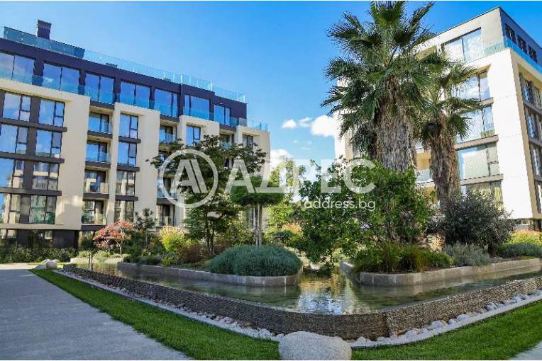 Azur Deluxe 7, Варна, к.к. Св.Св. Константин и Елена, Снимка 1