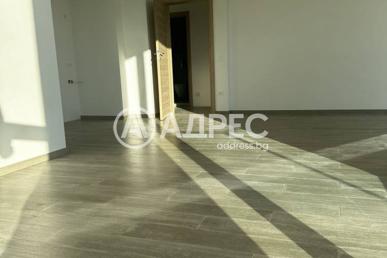 Azur Deluxe 7, Варна, к.к. Св.Св. Константин и Елена, Снимка 14