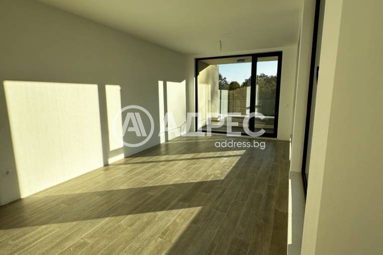 Azur Deluxe 7, Варна, к.к. Св.Св. Константин и Елена, Снимка 15