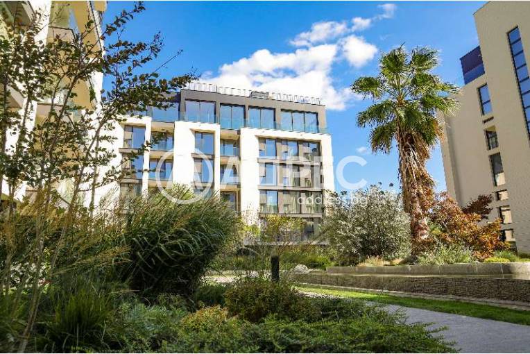 Azur Deluxe 7, Варна, к.к. Св.Св. Константин и Елена, Снимка 2