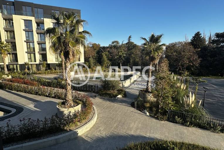 Azur Deluxe 7, Варна, к.к. Св.Св. Константин и Елена, Снимка 24