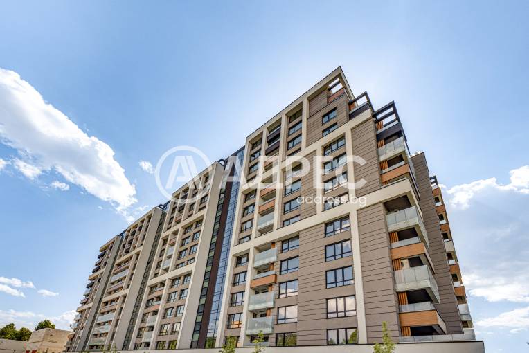 Луксозна сграда до парк Възраждане, София, Център, Снимка 3