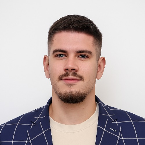 Александър Бизен