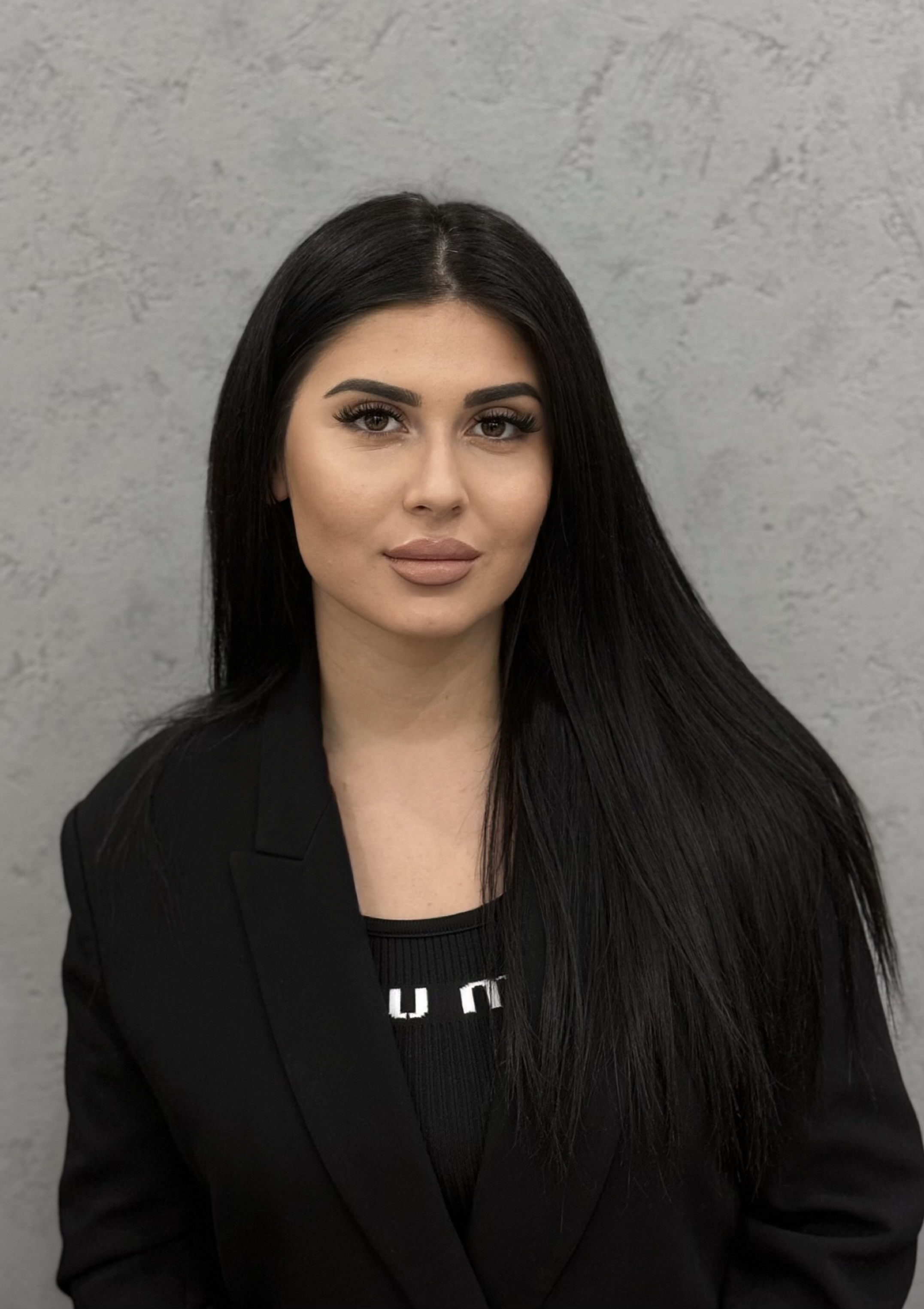 Есра Нурханова